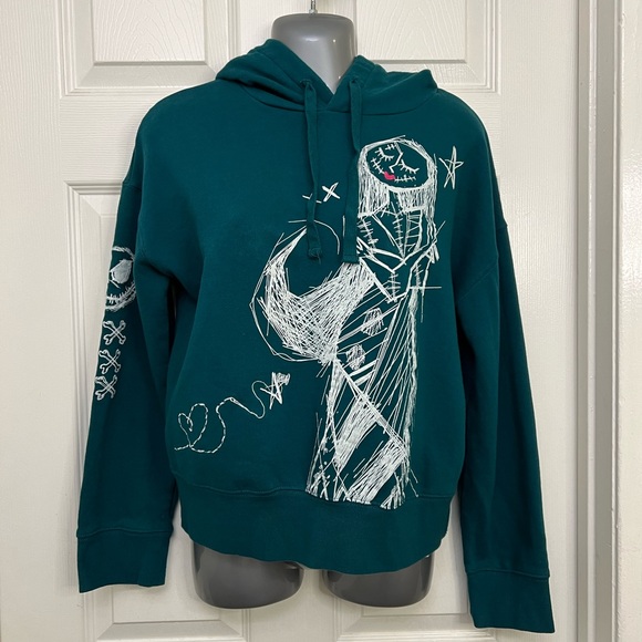 Disney Sweaters - Disney Jack and Sally hoodie. Size M.Adult size. Worn Once. True to size.